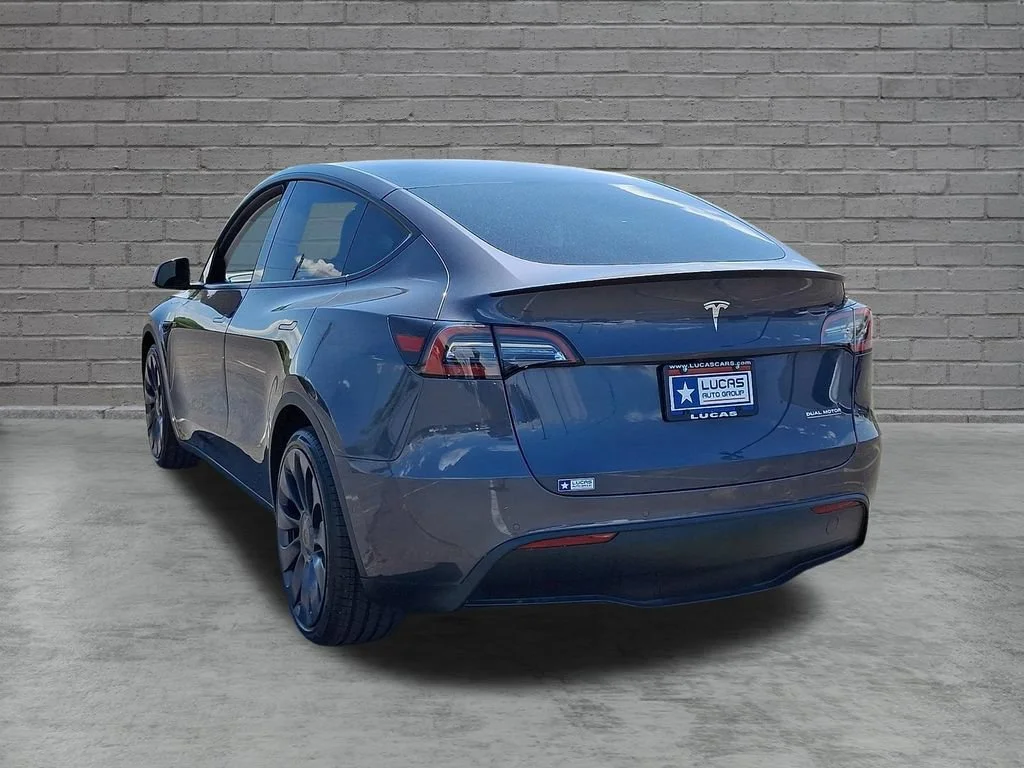 Used 2022  Tesla Performance image 8
