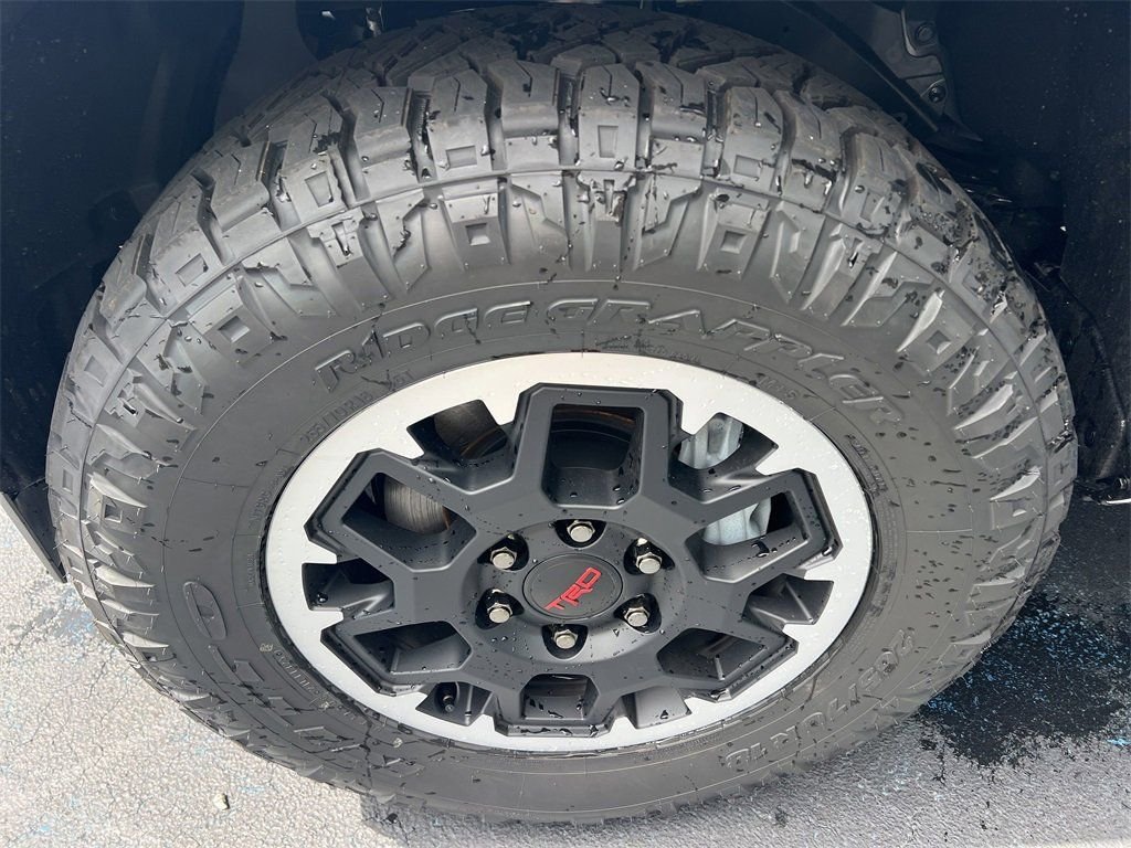 2025 Toyota 4Runner TRD Off-Road - Photo 11