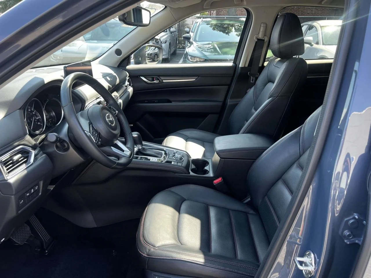 Certified Used 2025 Polymetal Gray Metallic Mazda 2.5 S Carbon Edition image 28