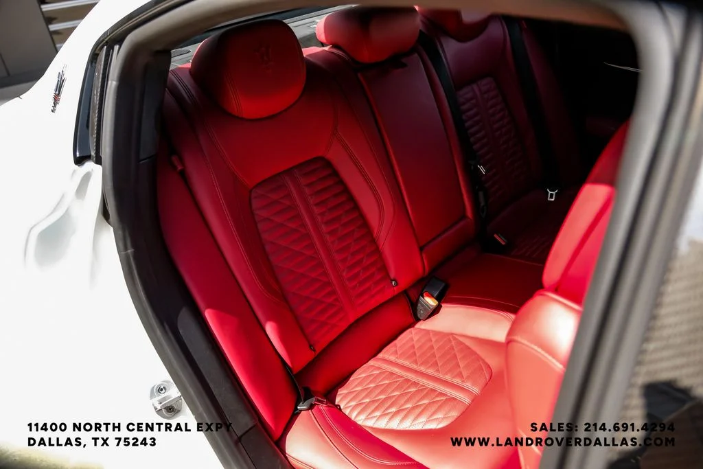 Used 2023 White Maserati Trofeo image 38