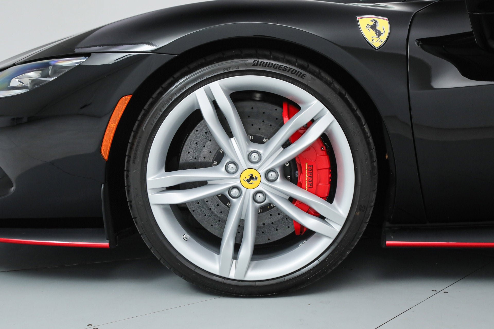 Certified Used 2025 Nero Ferrari  image 54