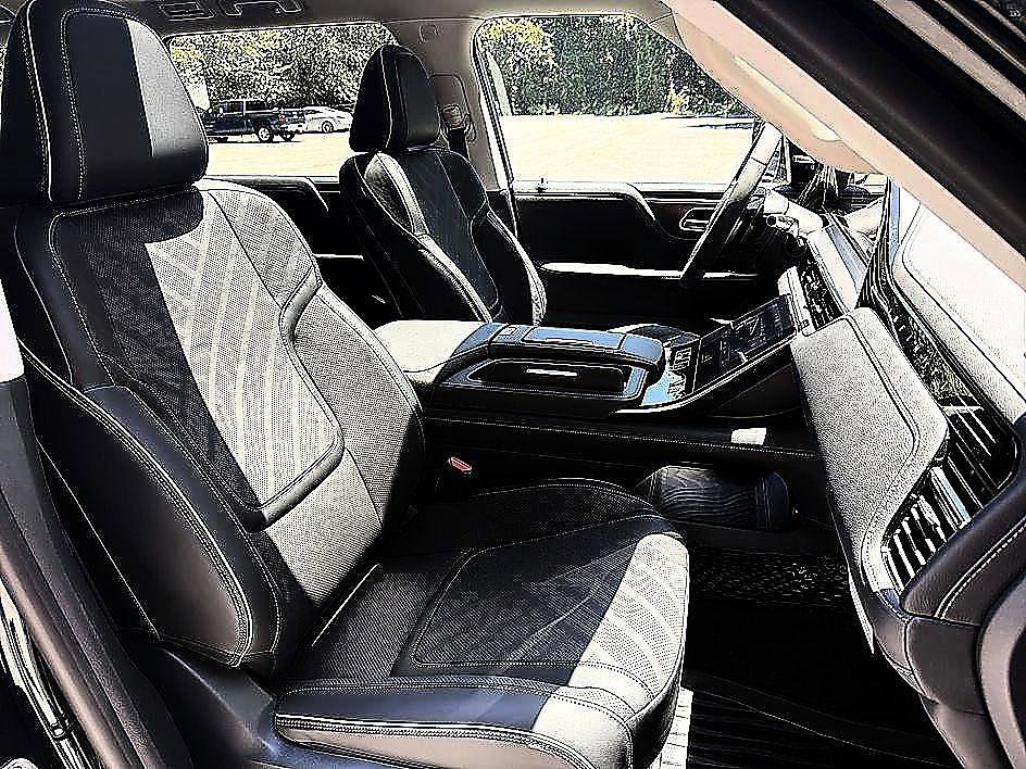 New 2026 BLACK OBSIDIAN INFINITI LUXE image 10