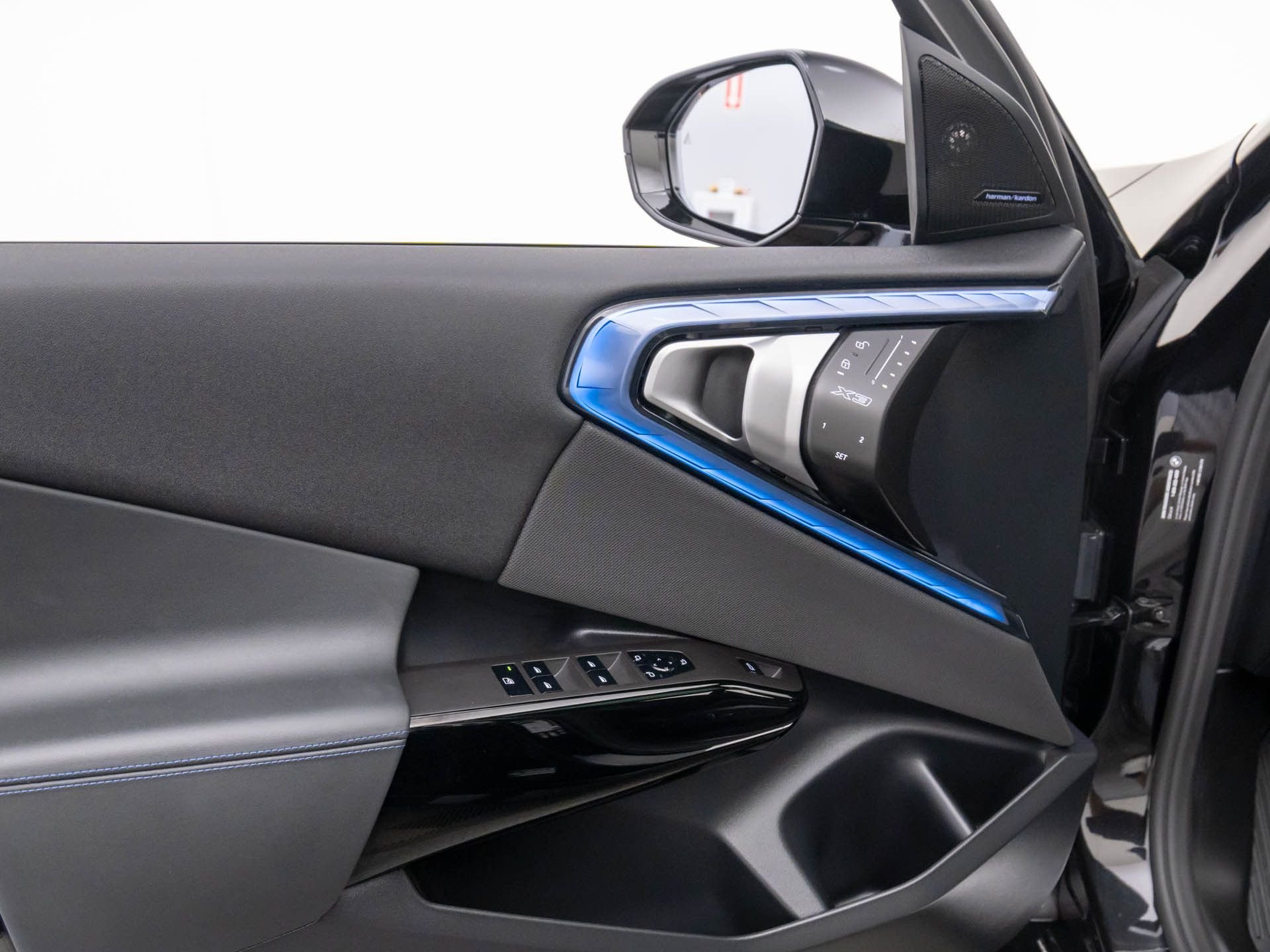New 2026 Black Sapphire Metallic BMW 30 xDrive image 13