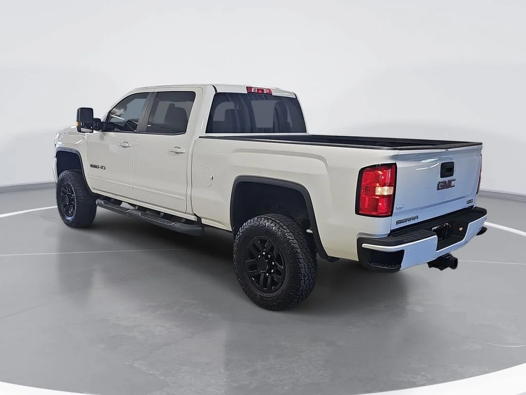 Certified Used 2018 White GMC SLT image 6
