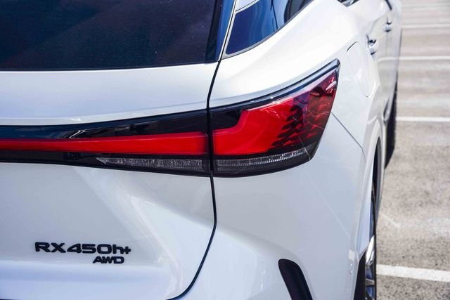 2026 Lexus RX 450h+ Luxury - Photo 8