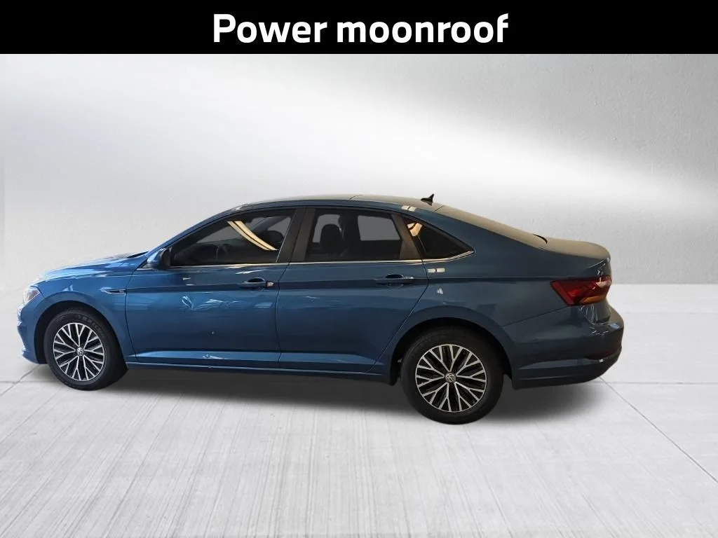 Used 2019 Blue Volkswagen SEL image 8