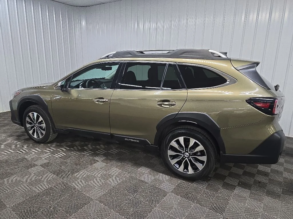 Used 2023 Brown Subaru Touring XT image 4