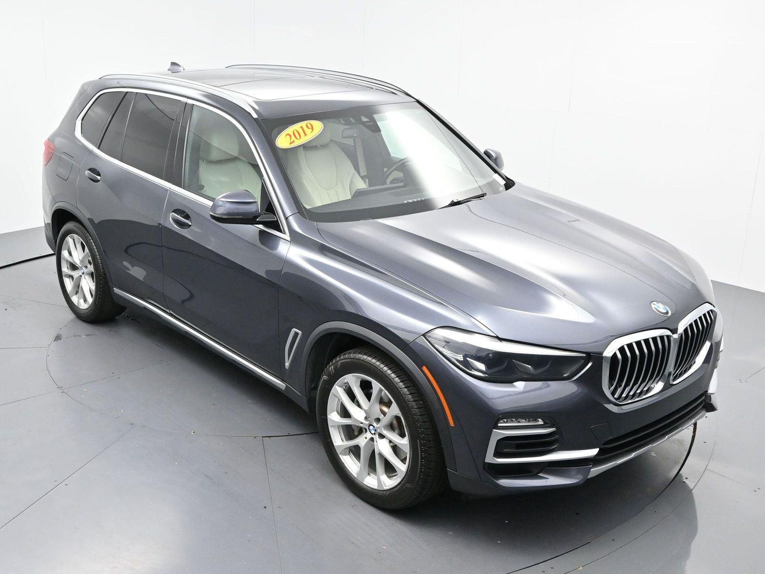 Used 2019 Arctic Gray Metallic BMW xDrive40i image 47