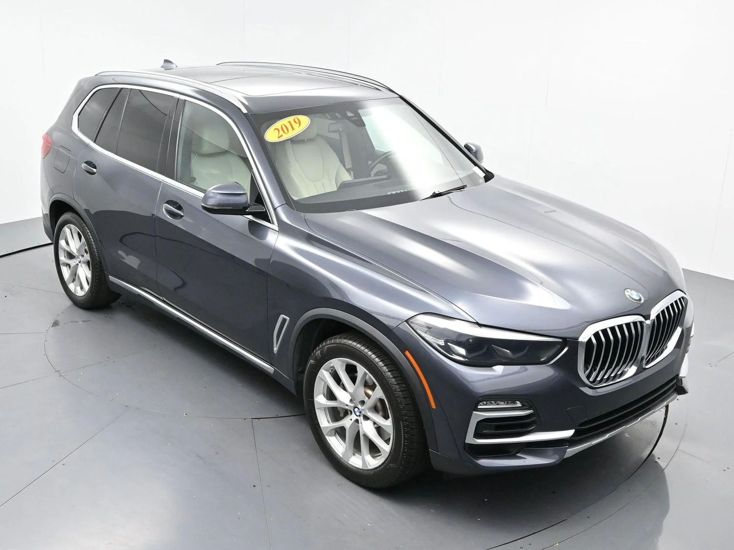 Used 2019 Arctic Gray Metallic BMW xDrive40i image 47
