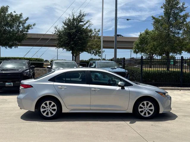 Certified Used 2025 CLASSIC SILVER METALLIC Toyota LE image 7