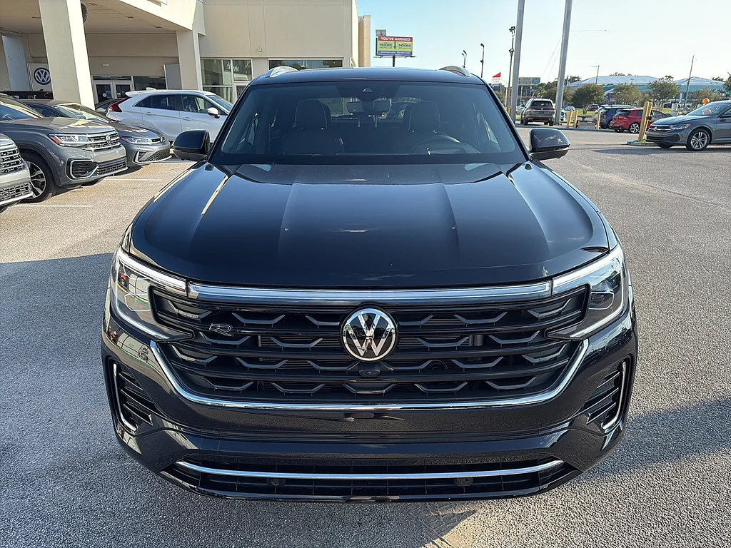New 2026 Deep Black Pearl Volkswagen 2.0T SEL Premium R-Line 4MOTION image 8