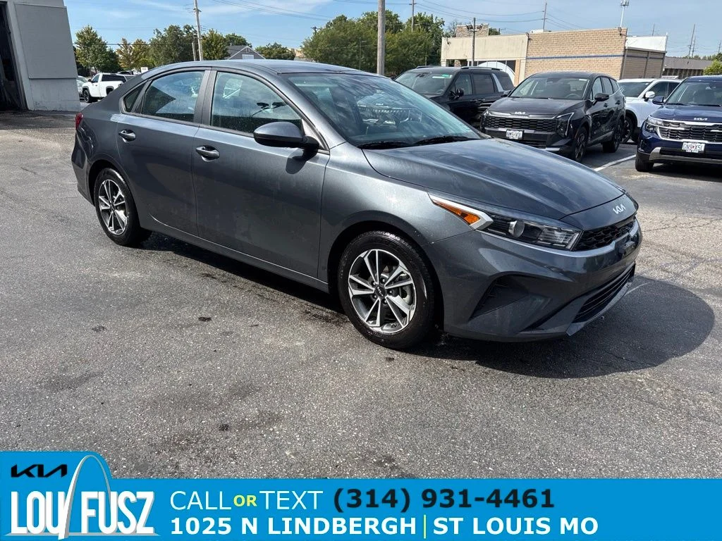 Used 2024 Gravity Gray Kia LXS image 1