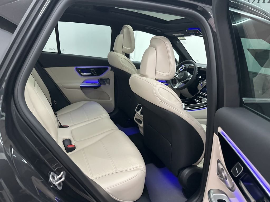 Used 2026 Gray Mercedes-Benz GLC 300 image 24