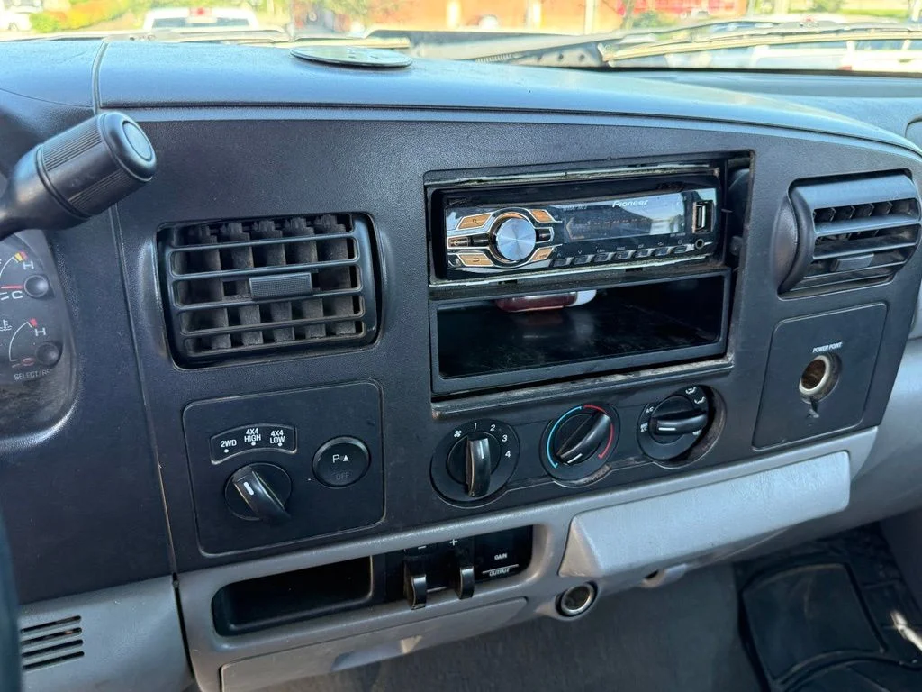 Used 2006 Silver Ford XLT image 21