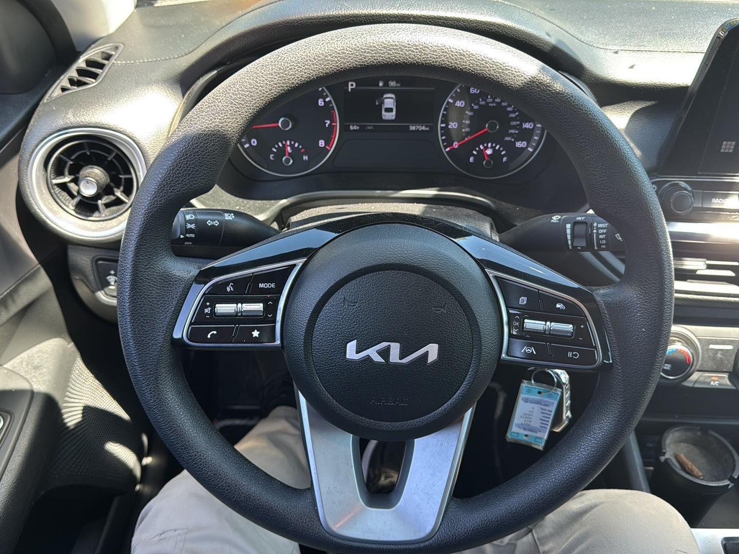 Used 2023 Gravity Gray Kia LXS image 3