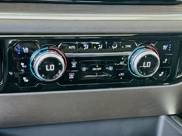 2026 GMC Sierra 1500 SLT - Photo 11