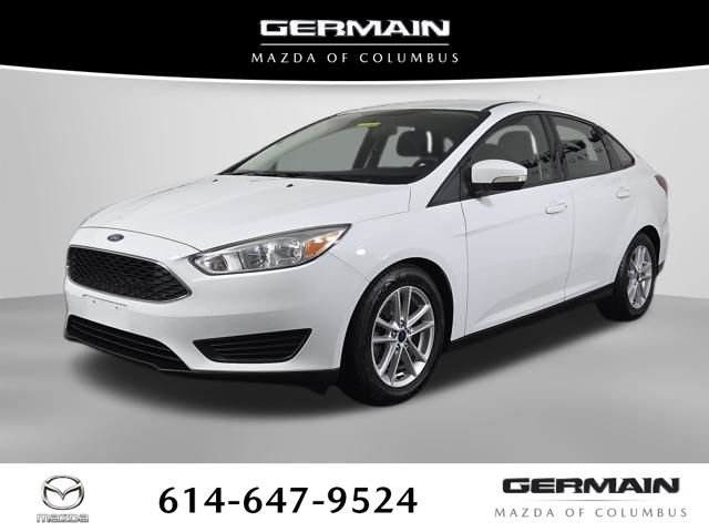 2017 Ford Focus Sedan SE's photo