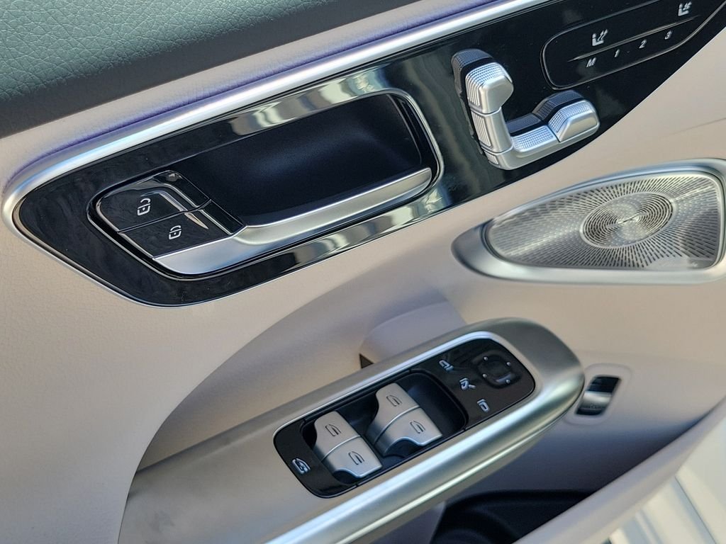 New 2026 Polar White Mercedes-Benz C 300 image 18