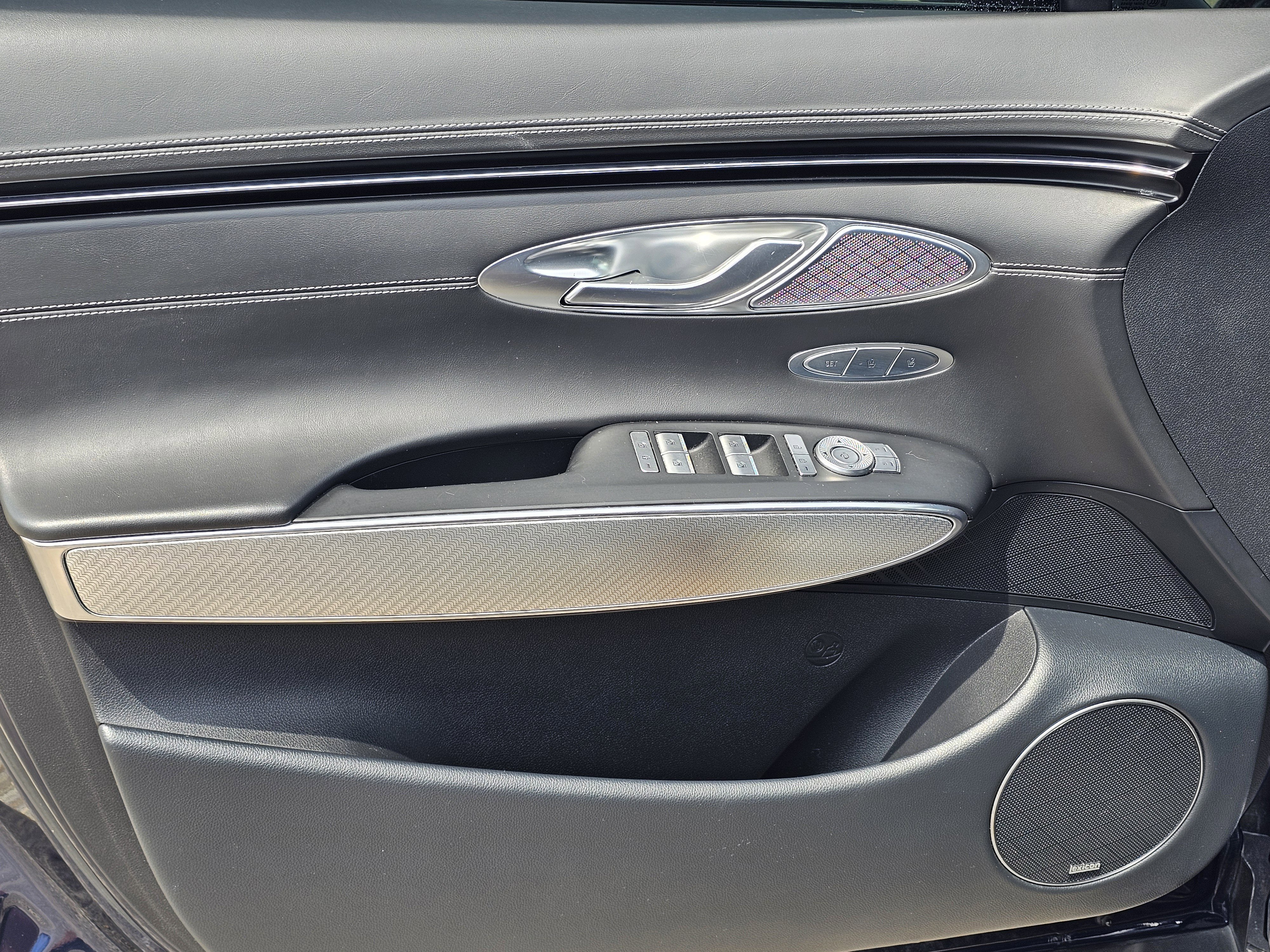 2023 GENESIS GV70 Standard - Photo 14