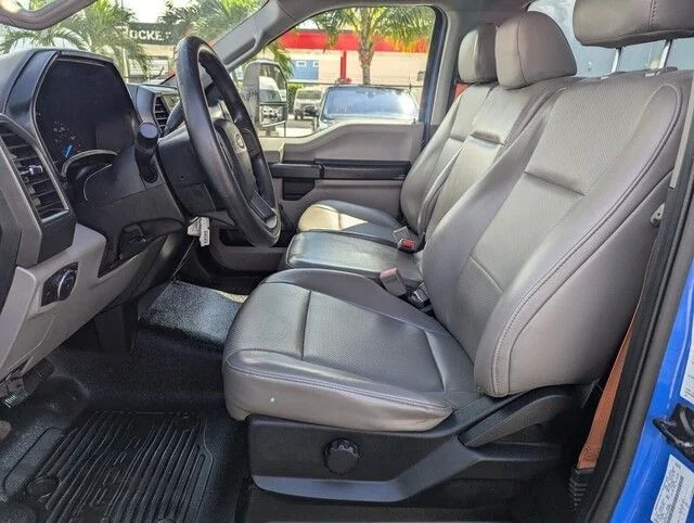 Used 2018  Ford XL image 11