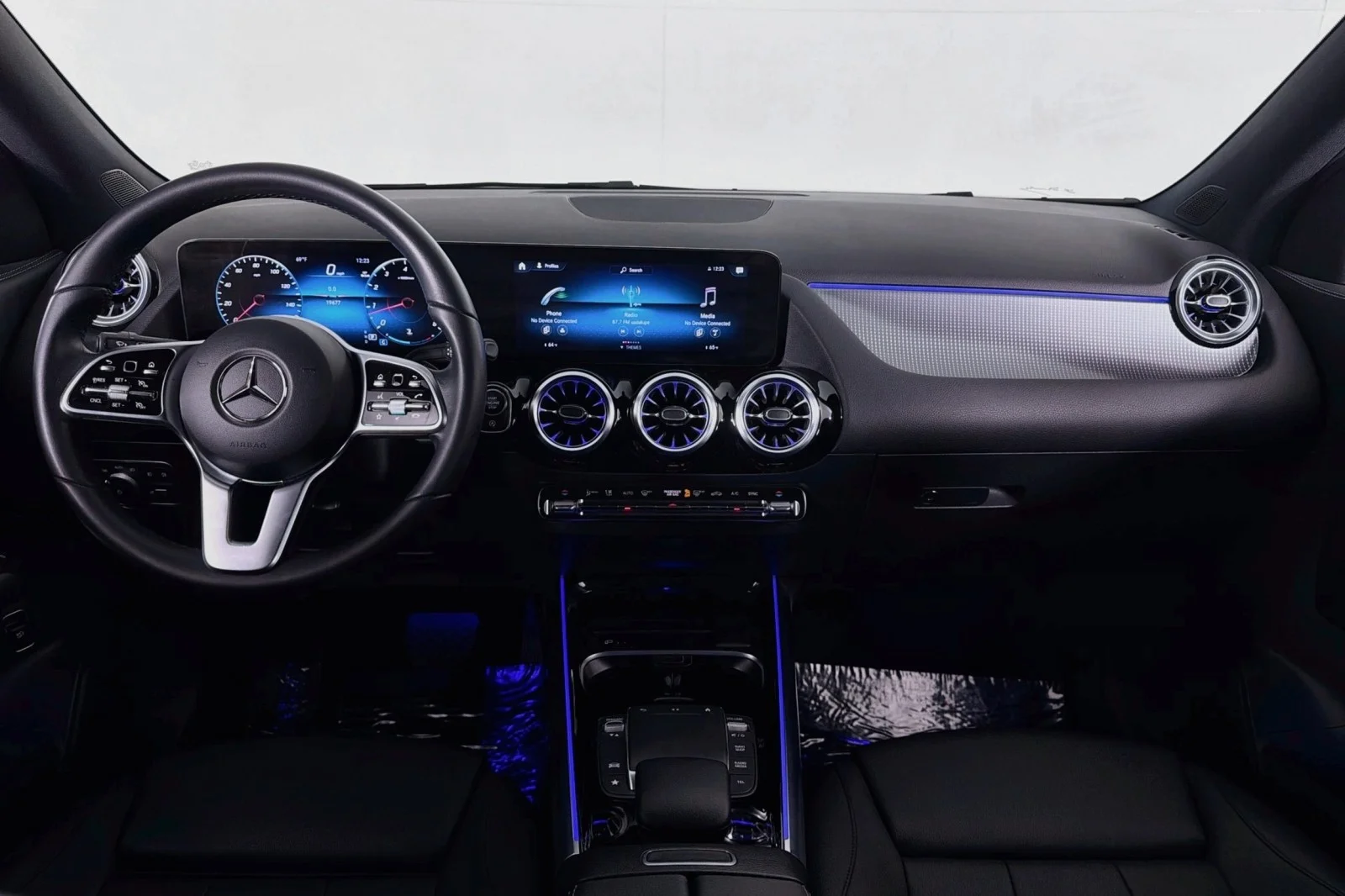 Used 2023 Polar White Mercedes-Benz 250 image 5