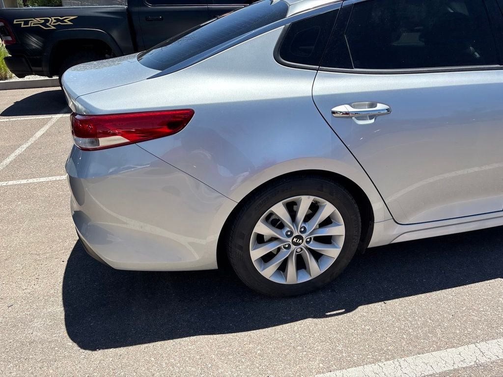 Used 2016 Silver Kia EX image 20