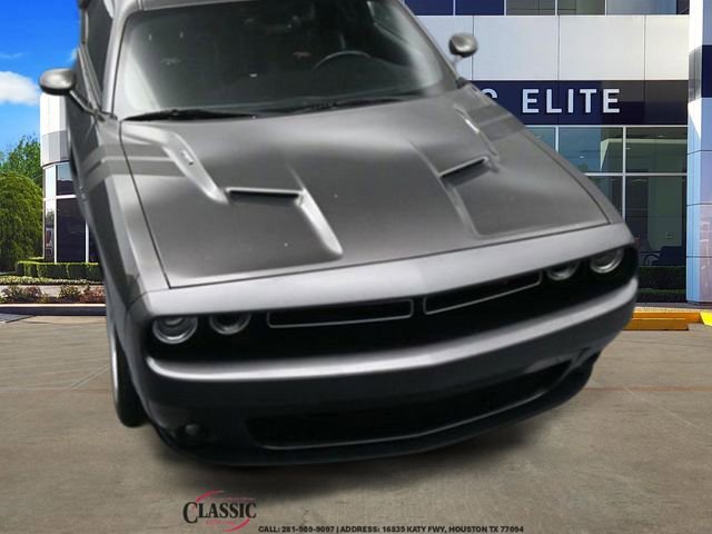 2016 Dodge Challenger R/T Plus's photo