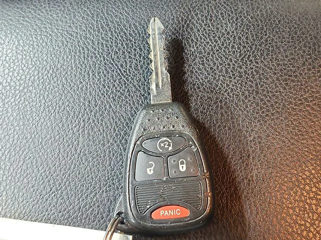 Used 2016 White Jeep Sahara image 13