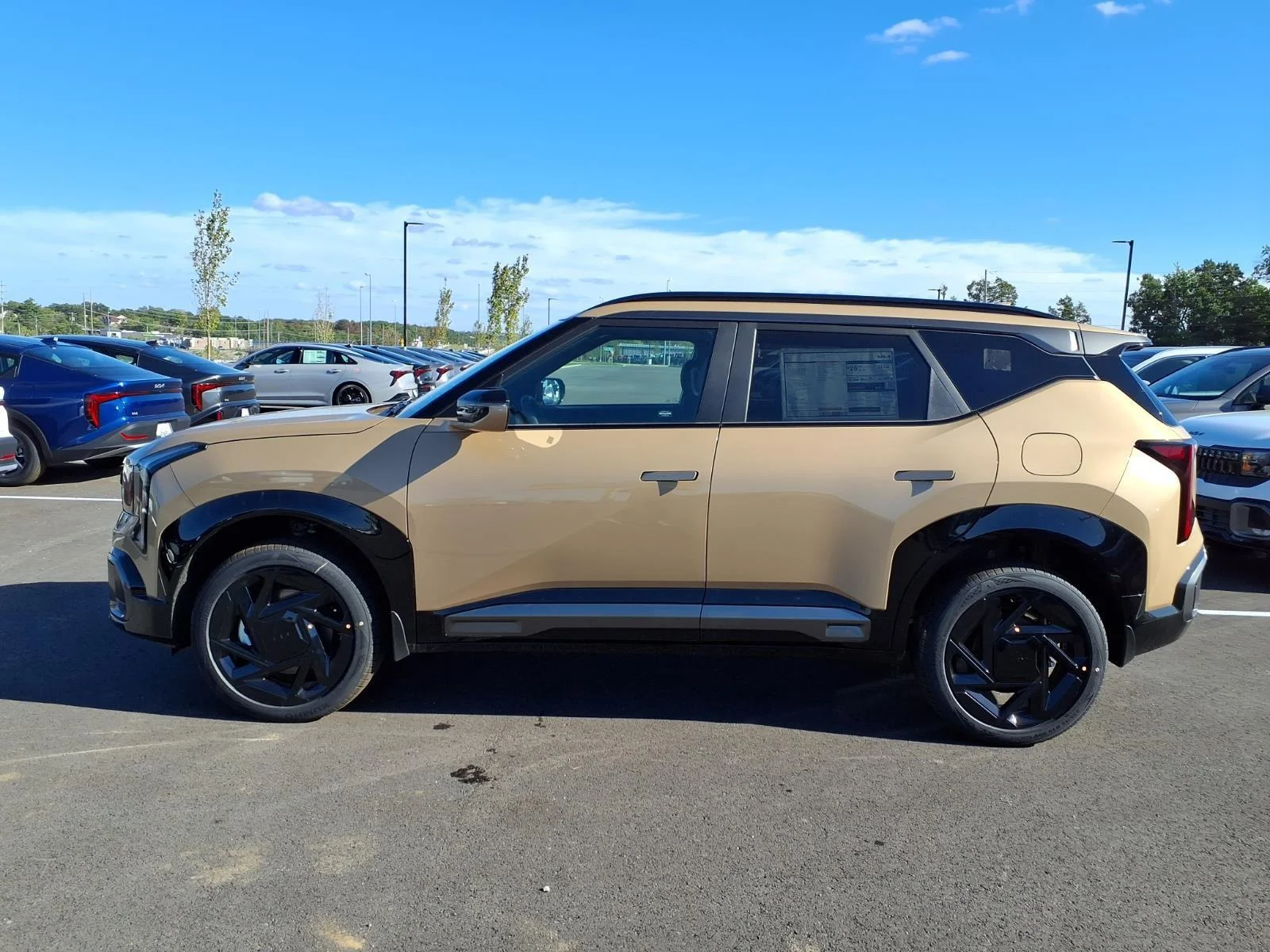 New 2027 Terrain Brown Kia X-Line SX image 17