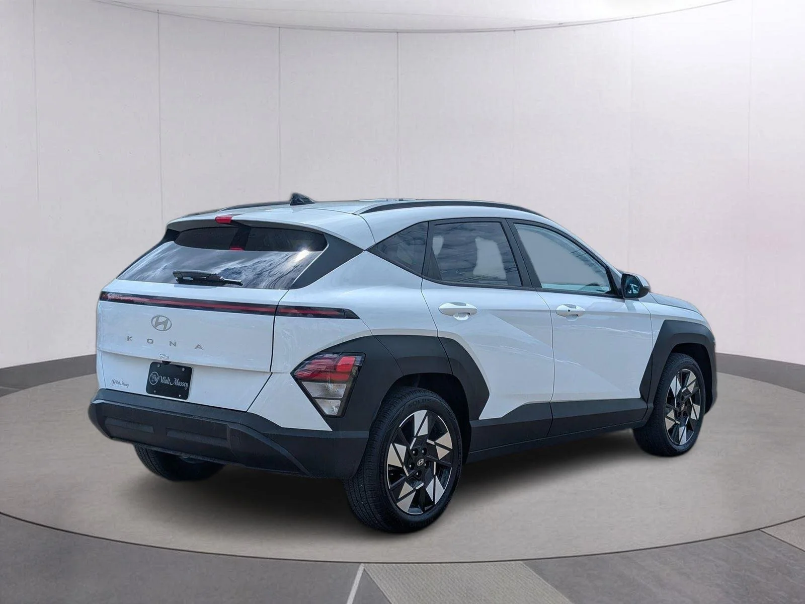 Used 2025 Atlas White Hyundai SEL image 5