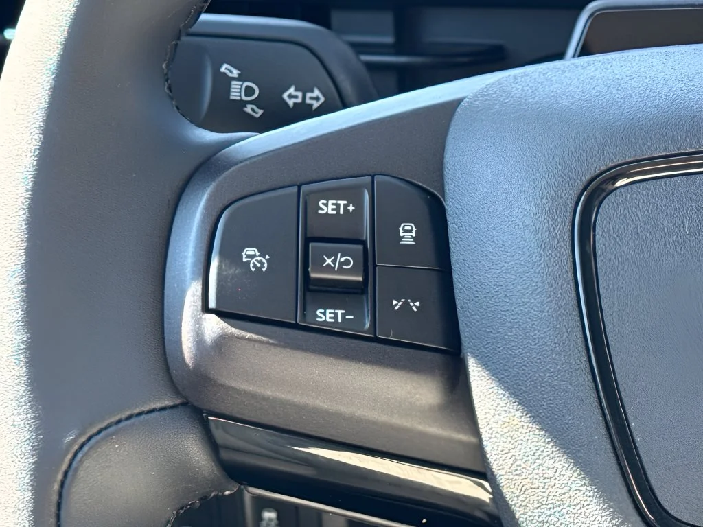 Used 2022 White Ford Premium image 16