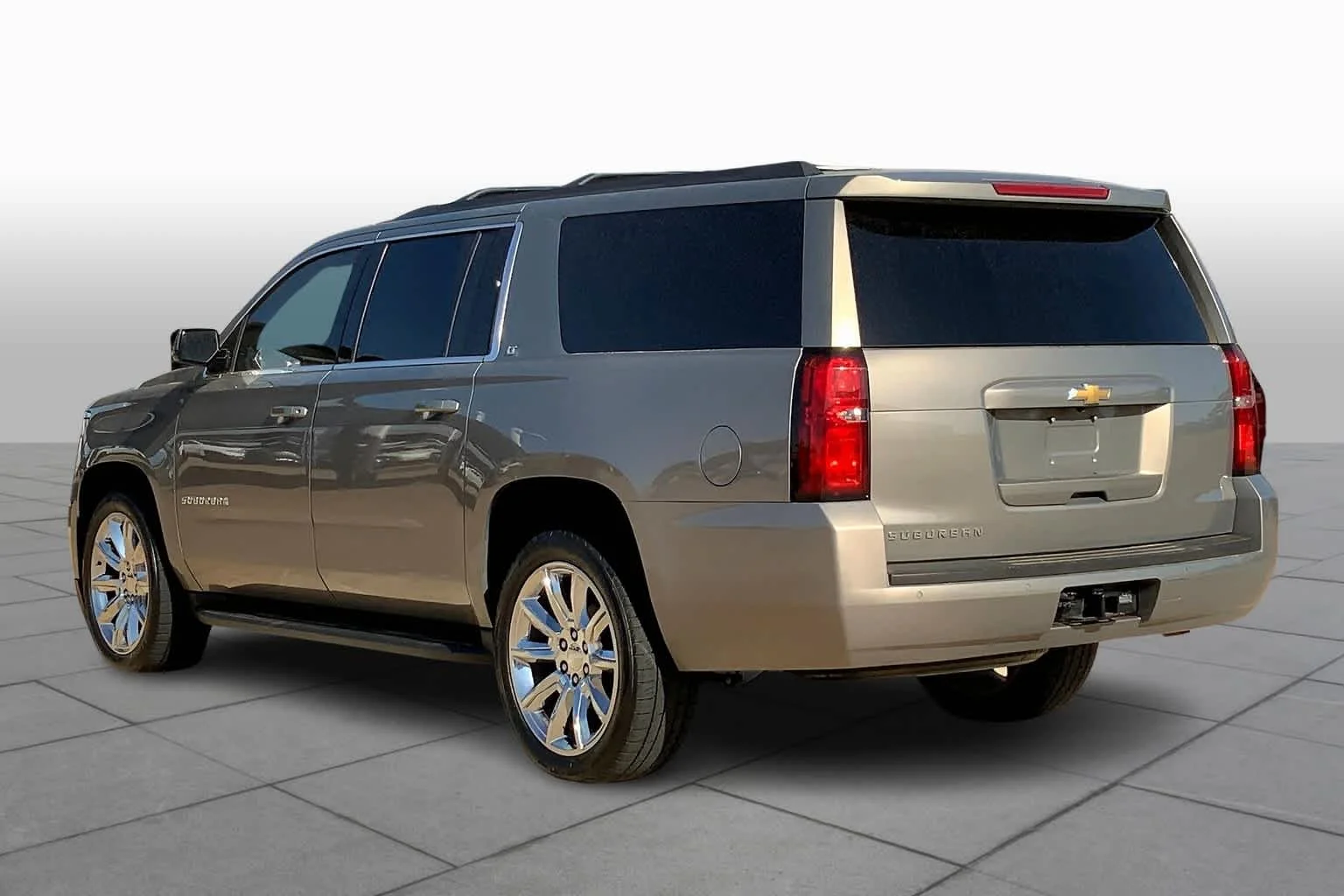 Used 2017 Pepperdust Metallic Chevrolet LT image 10