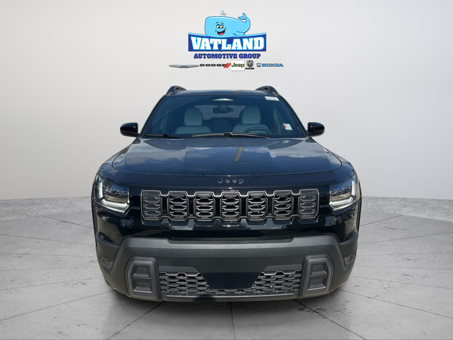 New 2026 Diamond Black Crystal Pearlcoat Jeep Laredo image 21
