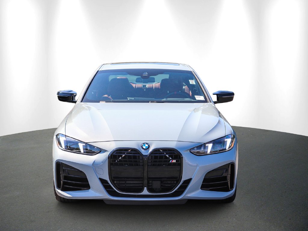 2026 BMW 4 Series photo 2