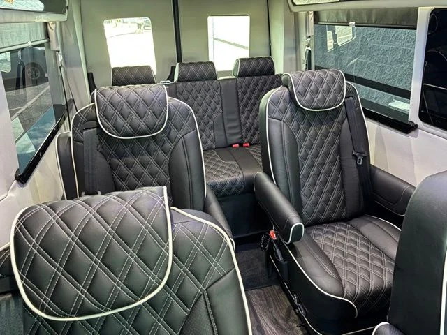 New 2027 Silver Mercedes-Benz Discovery Touring image 41