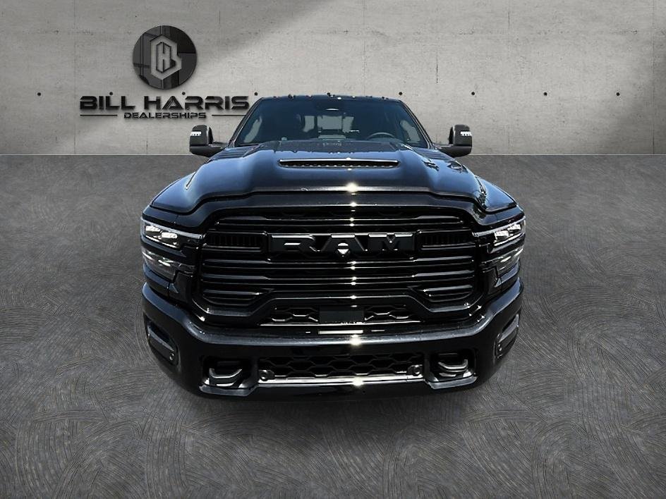 New 2026 Diamond Black Crystal Pearl-Coat Exterior Paint RAM Laramie image 2