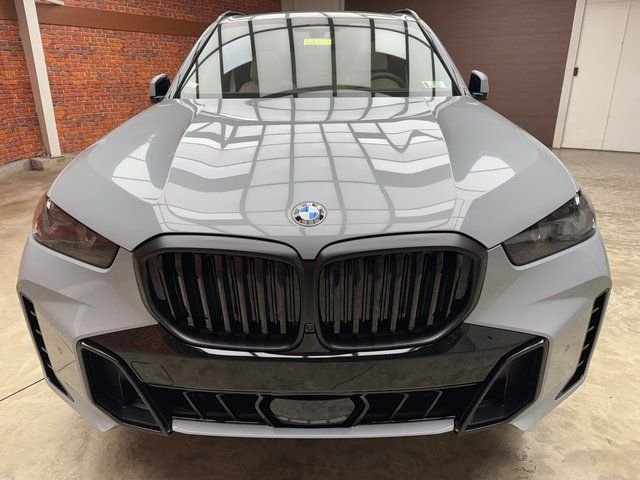 Used 2026 Gray BMW xDrive40i image 8