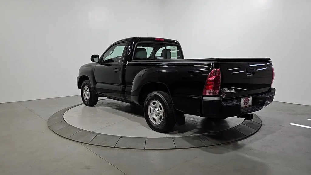 Used 2013 Black Toyota Base image 3