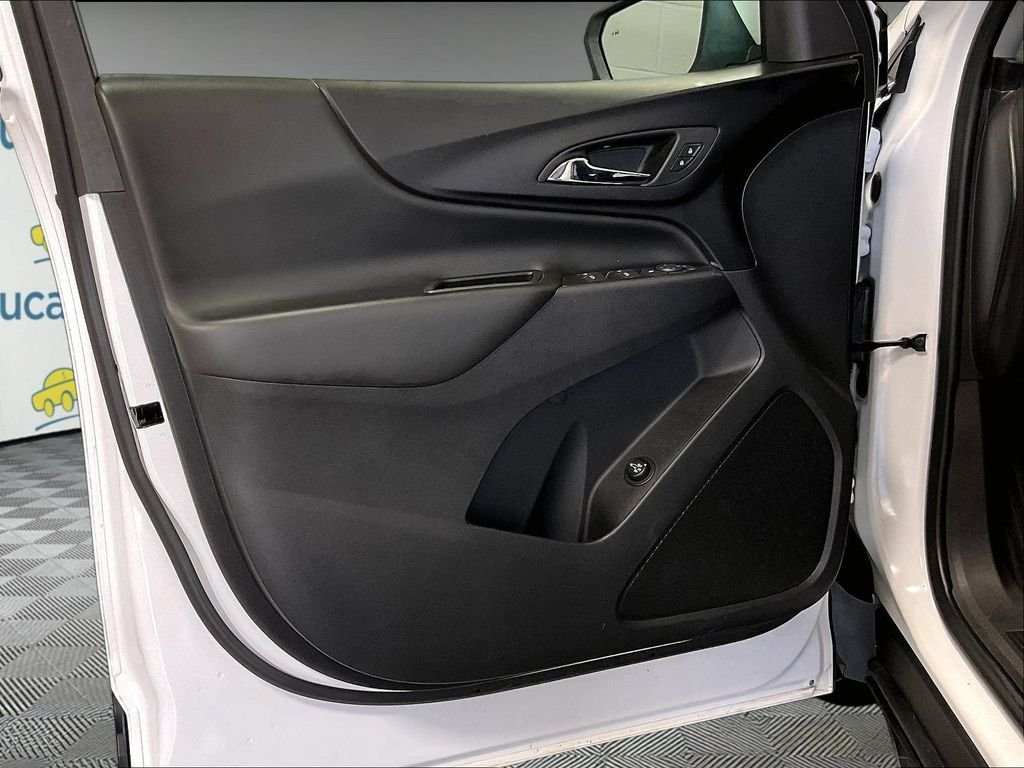 Used 2024 White Chevrolet LT image 8