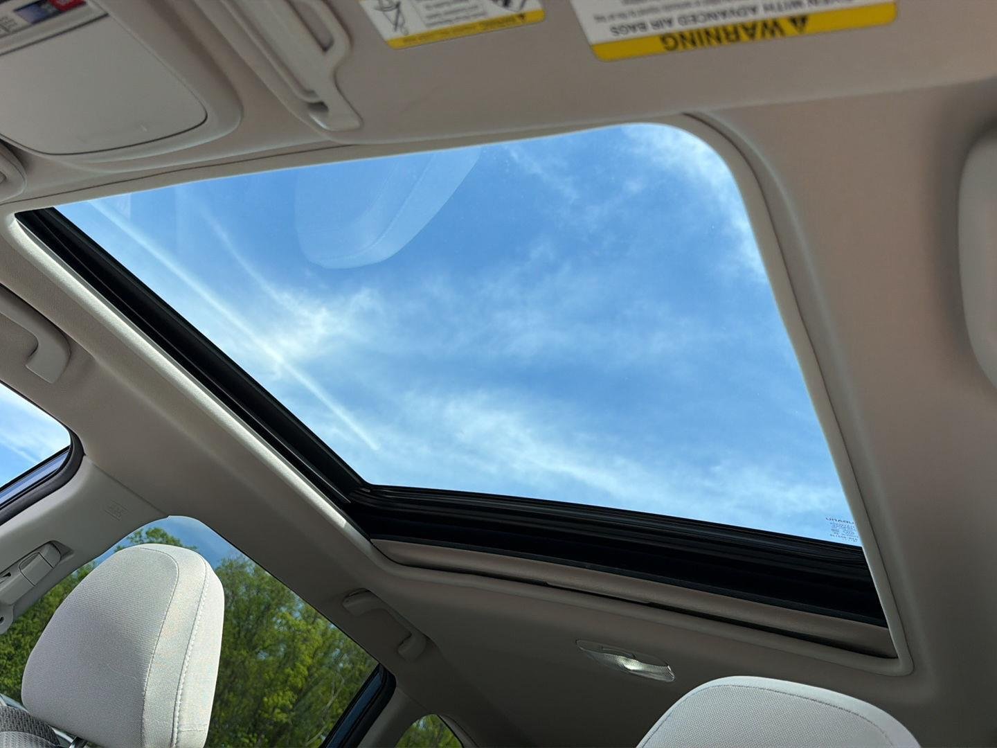Used 2019 Horizon Blue Pearl Subaru Premium image 4