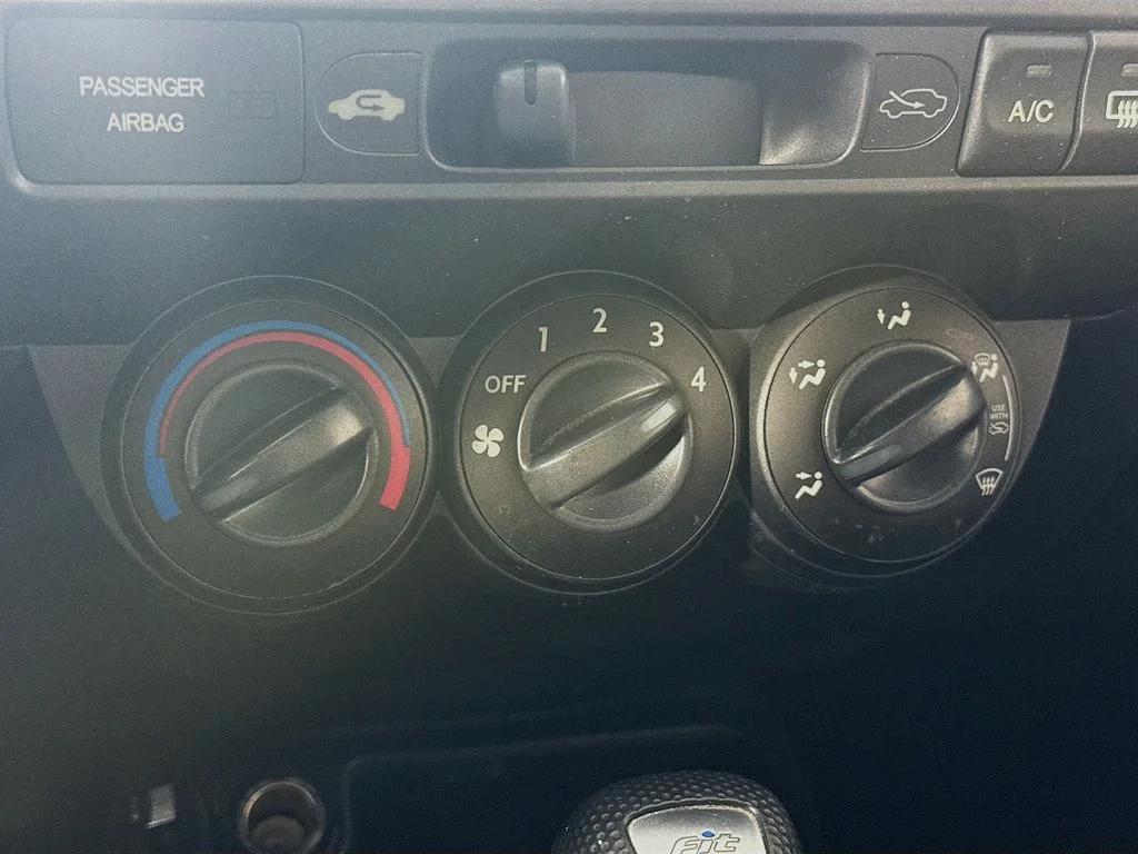 Used 2008  Honda Sport image 16