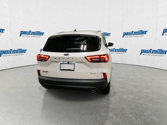 New 2026 Star White Metallic Tri-coat Ford ST-Line image 10