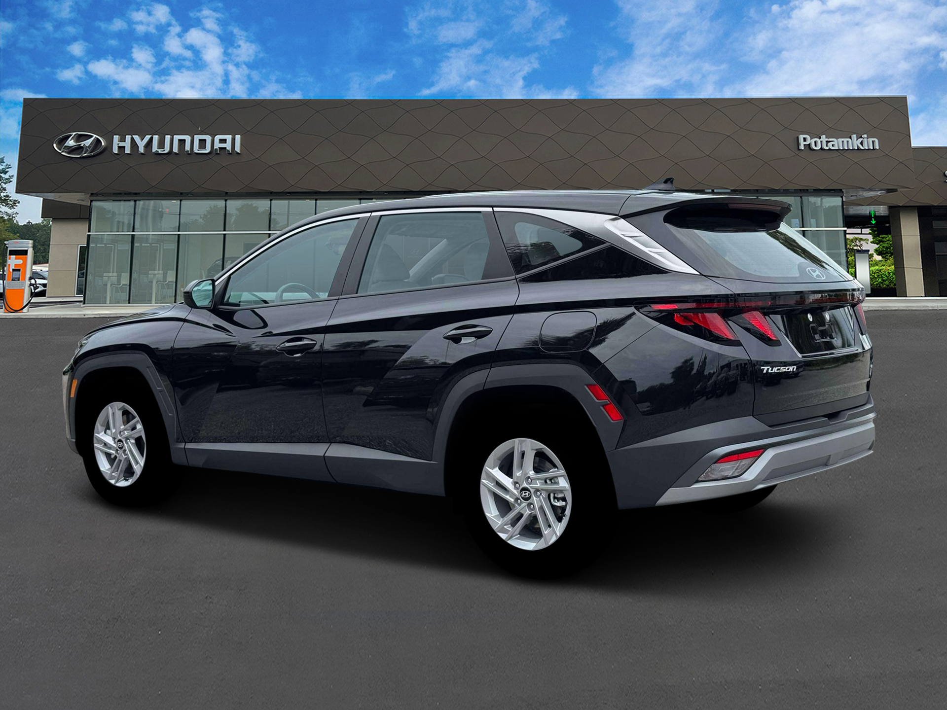 New 2026 Phantom Black Hyundai SE image 4
