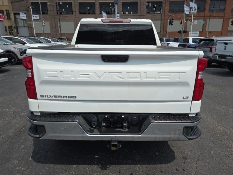 Used 2025 White Chevrolet LT image 6