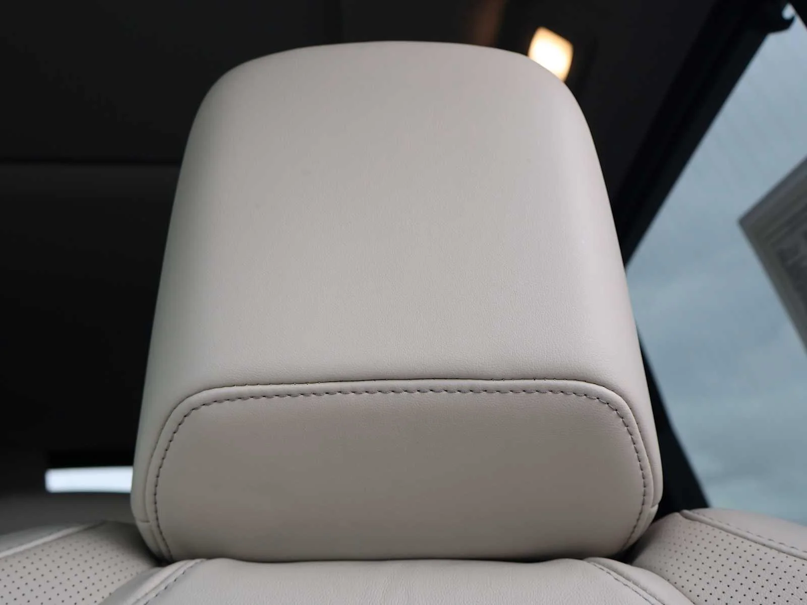 Certified Used 2022 Deep Bordeaux INFINITI LUXE image 12