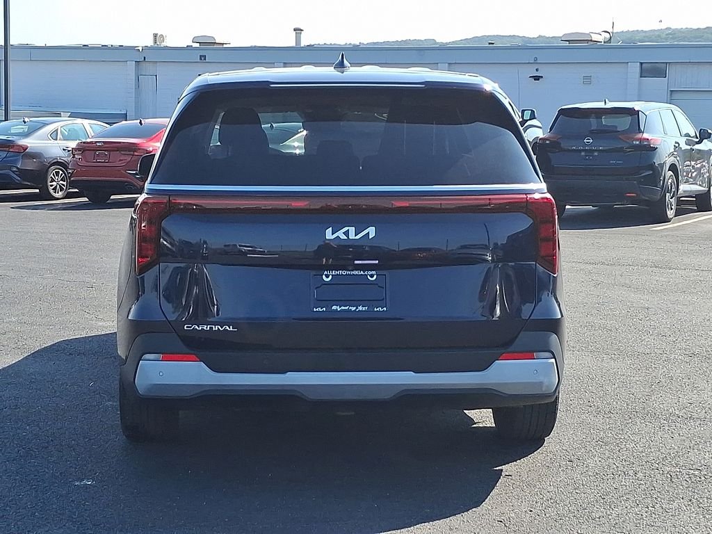 Certified Used 2025 Blue Kia LXS image 5