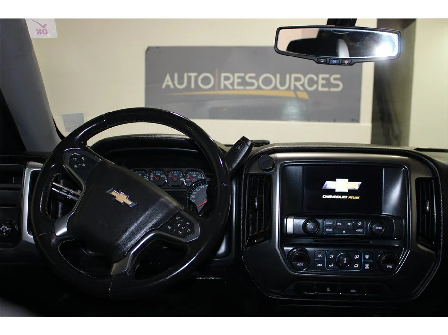 Used 2017 Pepperdust Metallic Chevrolet LT image 14