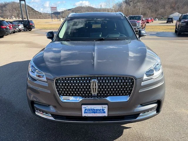 Used 2023 Metallic Lincoln Reserve image 11