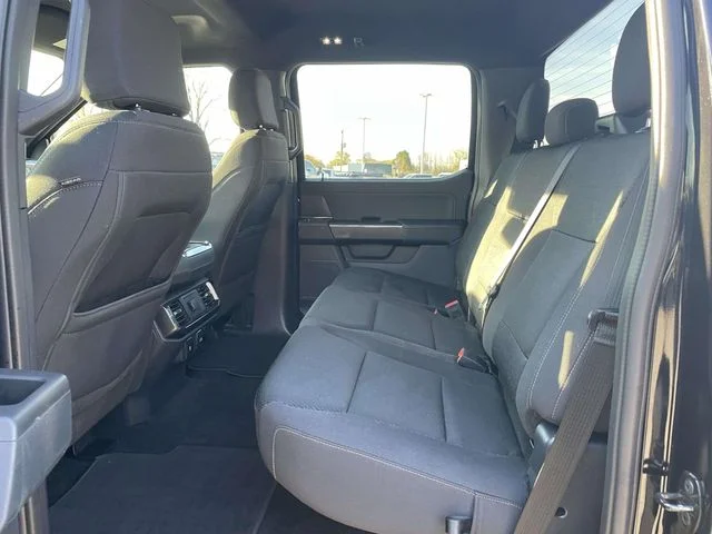 Used 2022 Black Metallic Ford XLT image 11