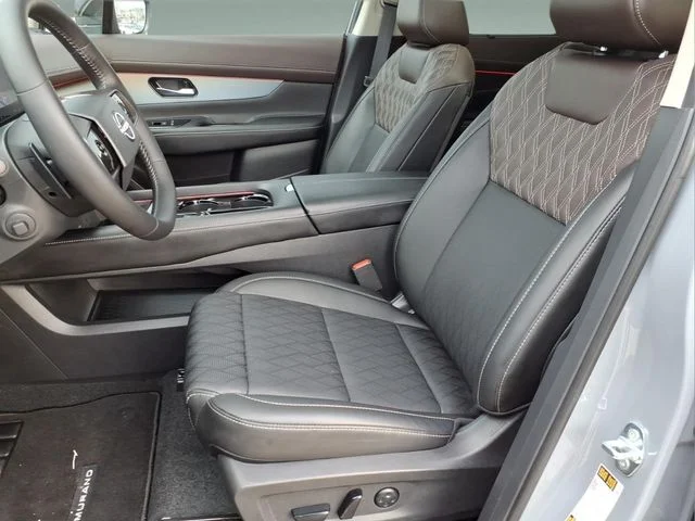 Used 2026 Gray Nissan Platinum image 11